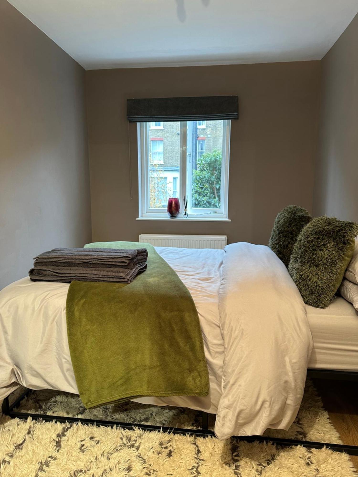 W9 Gem Stylish 2 Bed Flat Londra