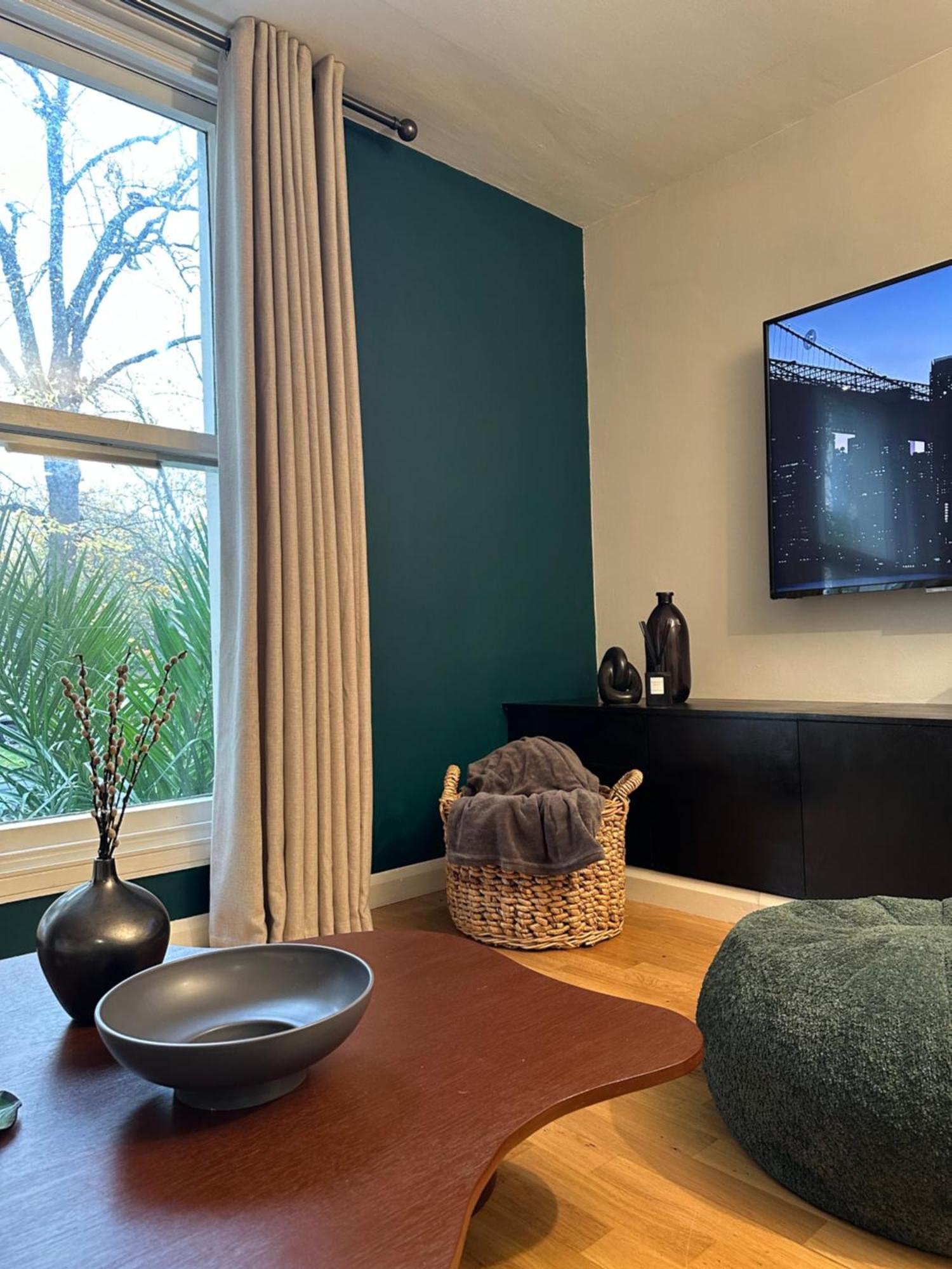 Appartamento W9 Gem Stylish 2 Bed Flat Londra