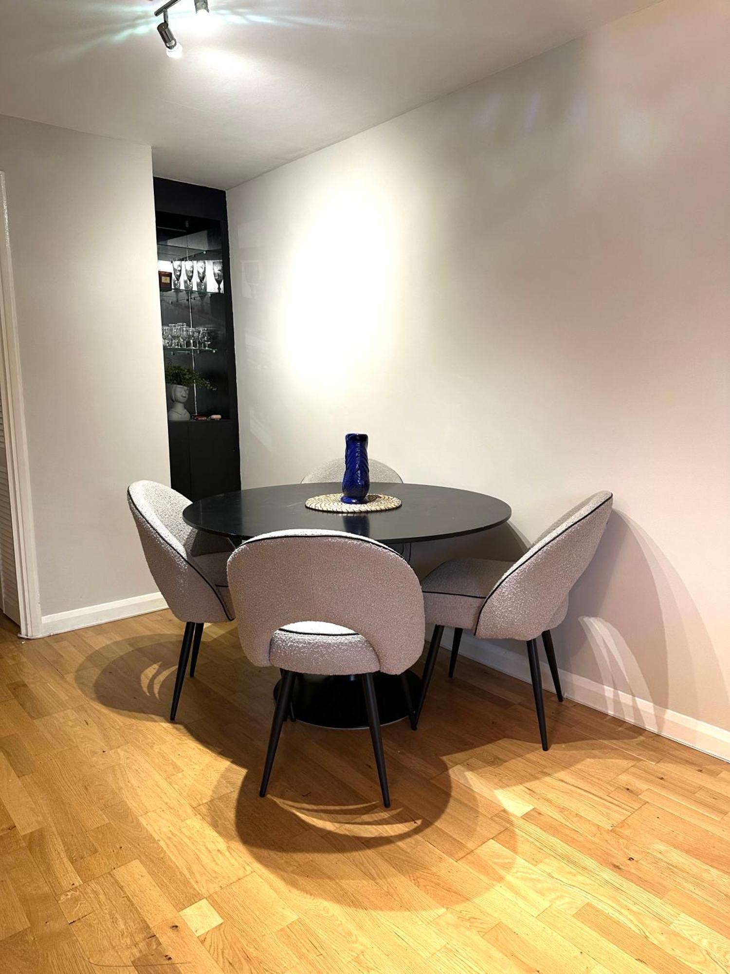 W9 Gem Stylish 2 Bed Flat * Londra