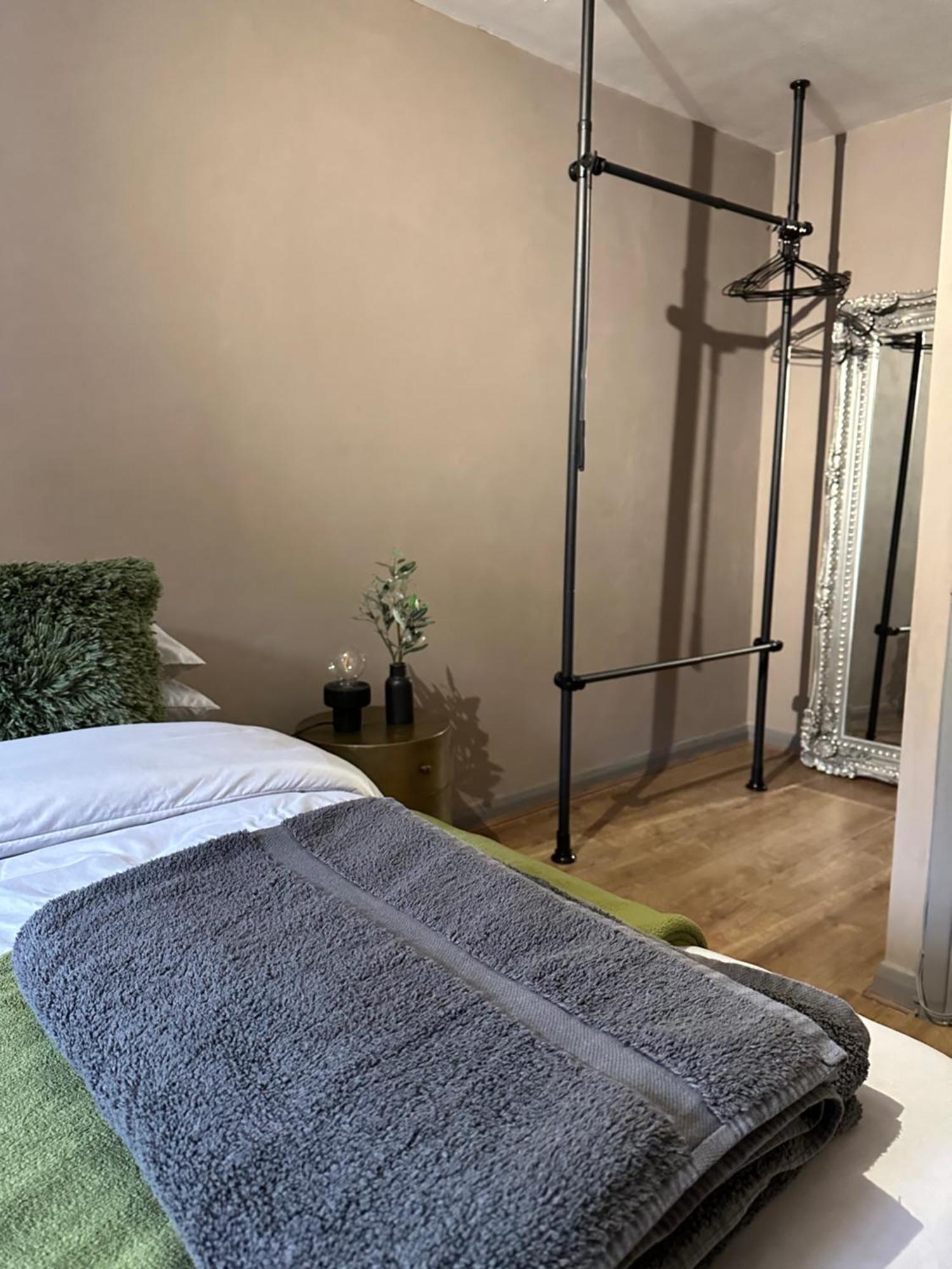 W9 Gem Stylish 2 Bed Flat Appartamento